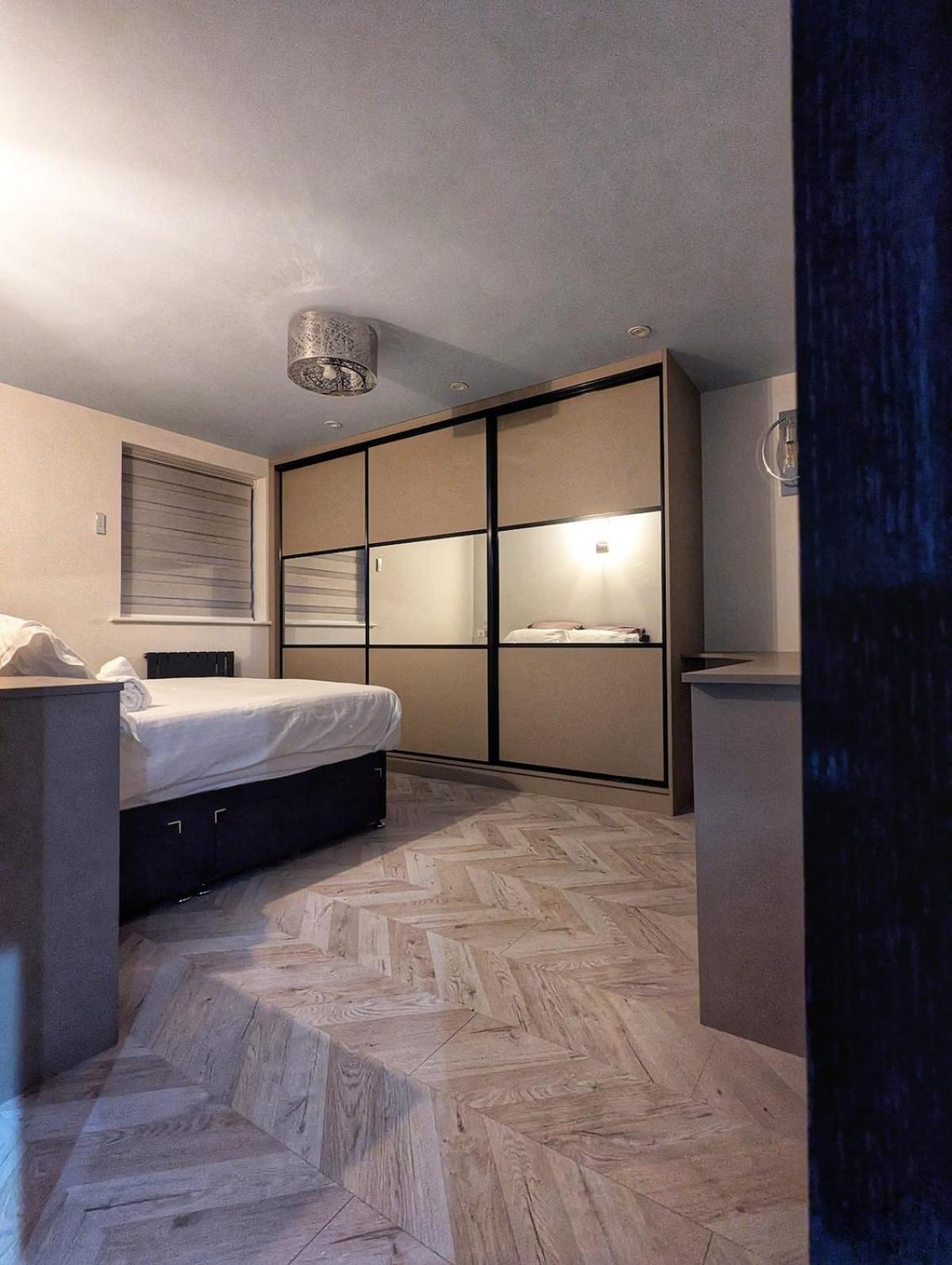 Beautiful 5 Bedroom Home Sleeps 12 People In Манчестер Экстерьер фото